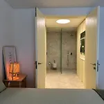 Luxuoso Quarto Com Banheiro Privativo No Centro De Δωμάτια σε οικογενειακή κατοικία