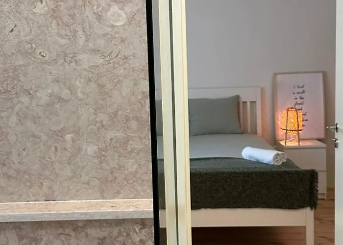 Luxuoso Quarto Com Banheiro Privativo No Centro De *